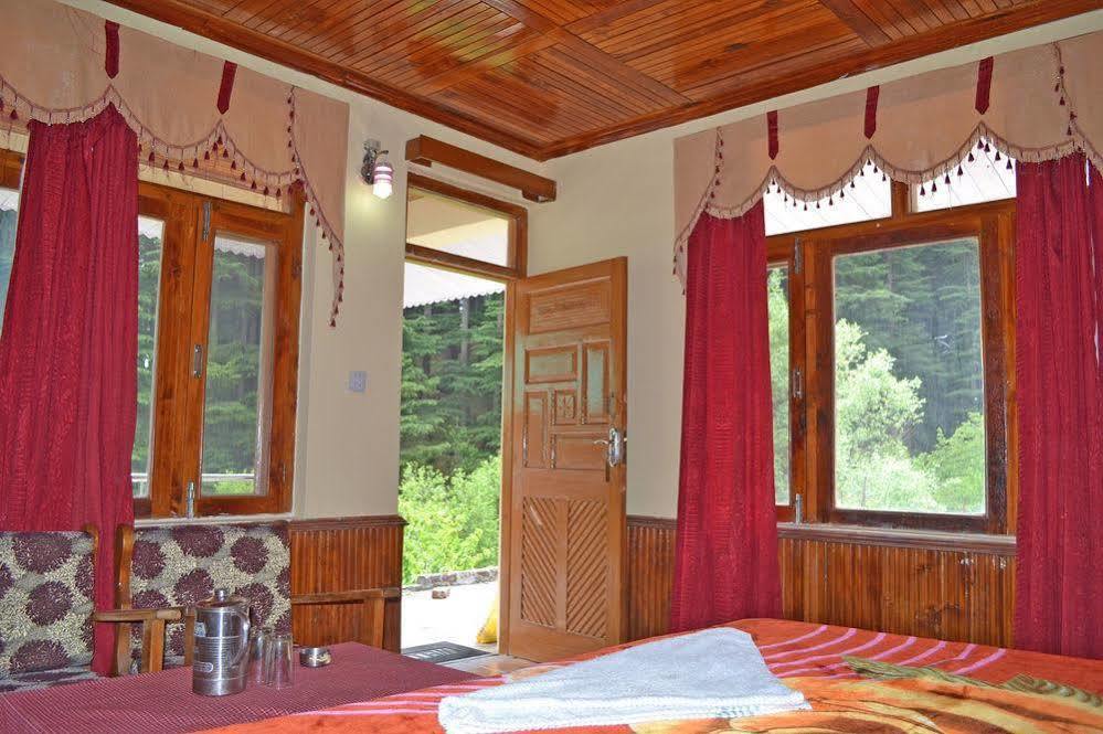 Hotel Chetna Manāli Buitenkant foto
